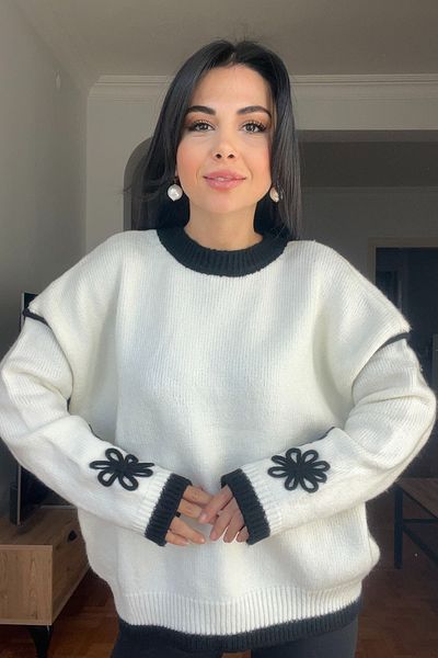 Seda Yalçın Atelier Ecru Sleeve Floral Embroidered Knitwear Sweater