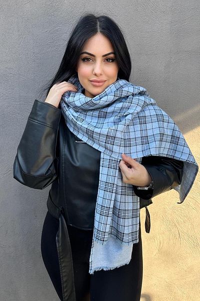 TAKIŞTIR شال/وشاح منقوش باللون الأزرق