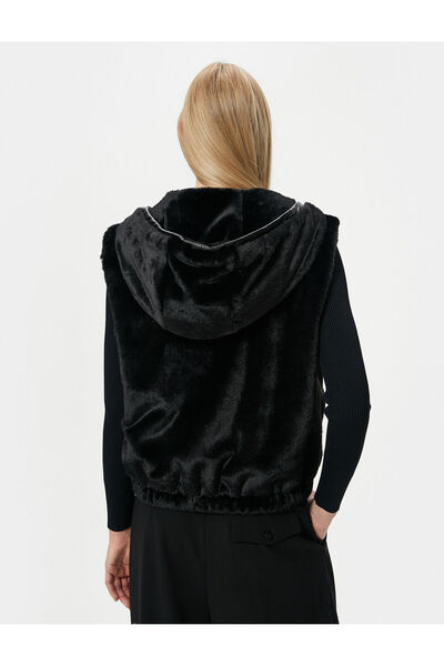 Koton Peluş Yelek Fermuarlı Kapüşonlu