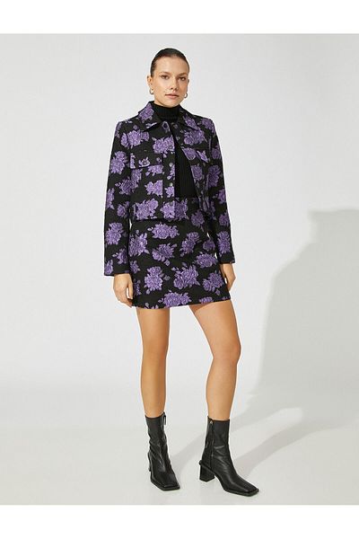 Koton Kurz geschnittene Jacquard-Jacke mit Taschen, mehrlagiger Kragen und Druckknöpfen