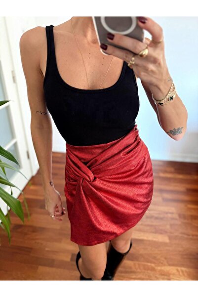 Maldia Shop Kadın Lame Kumaş Düğümlü Kırmızı Şort Etek