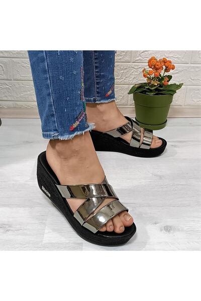 Voga شباشب نسائية كاجوال مريحة بكعب عريض لعام 2003