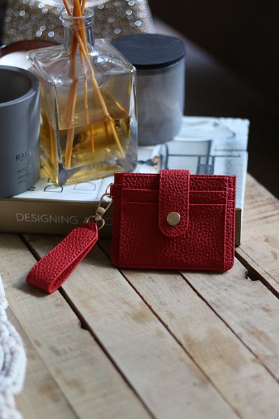 Moom Bag Women's Red Mascot Card Holder Wallet