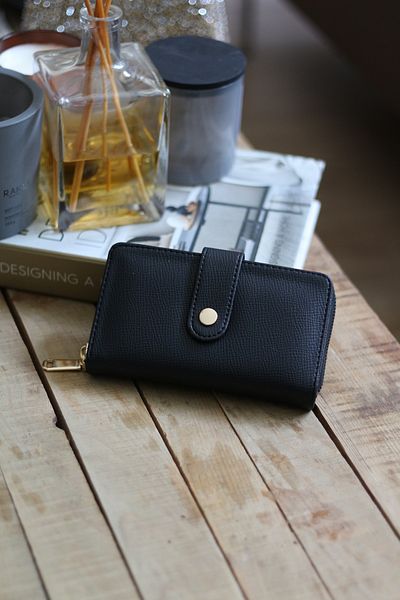 Moom Bag Дамски черен портфейл с подробен среден портфейл