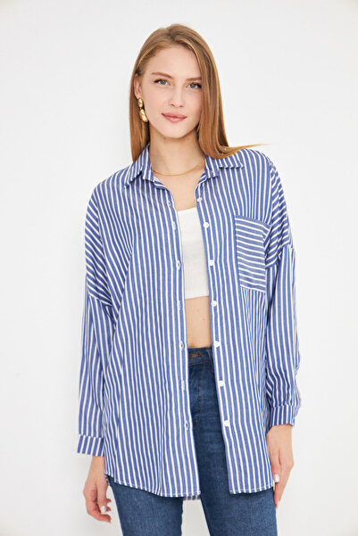 armonika قميص نسائي أزرق مخطط بأكمام طويلة وجيب خلفي بطيات مقاس كبير ARM-25K 001069