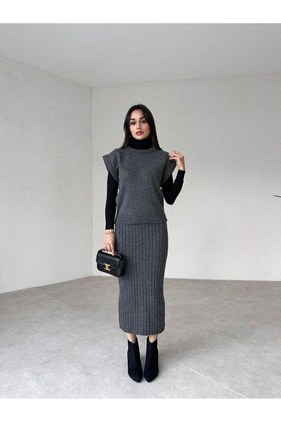 MAXMOOR Women's Vest and Skirt Knitwear Set