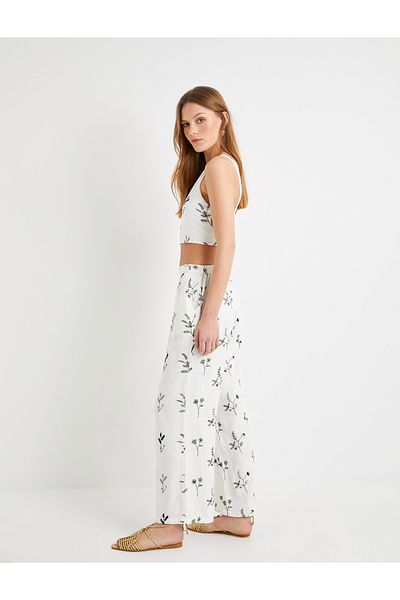 Koton Floral Patterned Wide Leg Trousers - Normal Waist, Pocket Detail