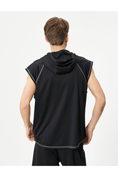 Koton Sporcu Atleti Kapşonlu Dikiş Detaylı Kolsuz Bağcık Yakalı