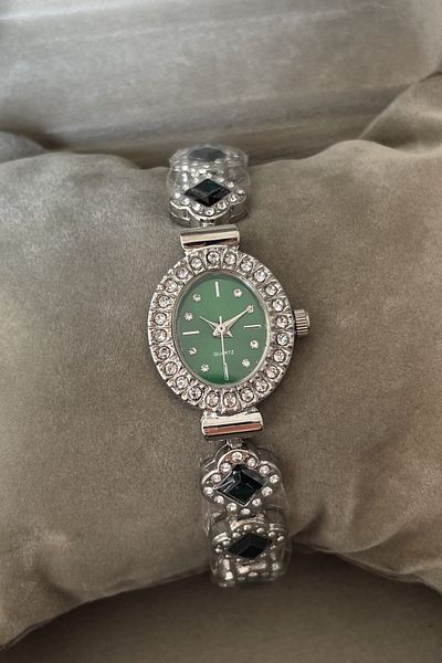 Leerybee Minimal Vintage Women's Watch with Stones Nla-186