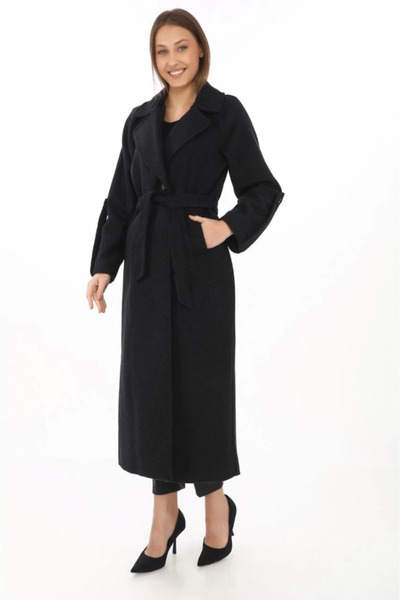 Turega Style Lined cashmere coat with epaulette sleeves - black