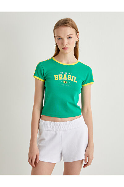 Koton Brasil Slim Fit T-Shirt mit Rundhalsausschnitt und kurzen Ärmeln