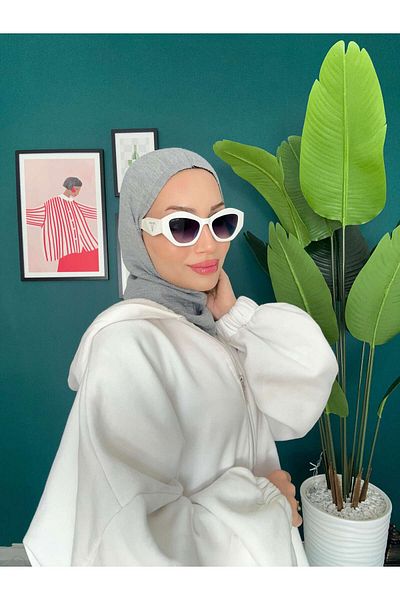 Oxygen Scarfs Plug and Go Knitwear Balaclava Head