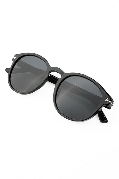 LUNOX Nova Unisex Black Polarized Sunglasses