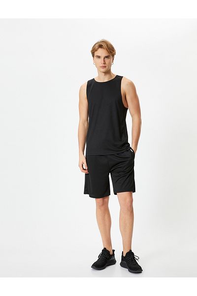 Koton Sport-Tanktop, ärmellos, Rundhalsausschnitt, bequemer Schnitt, detaillierte Nähte