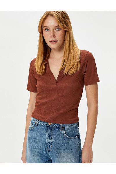 Koton Tricou cu mânecă scurtă cu guler polo texturat