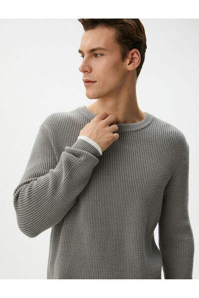 Koton Basic Knitwear Sweater with Fabric Detail Crew Neck