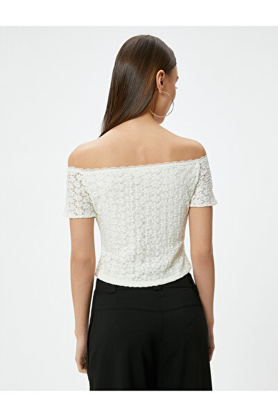 Koton Δαντελένια μπλούζα με γιακά Madonna με λεπτή εφαρμογή με λεπτομέρεια φιόγκου