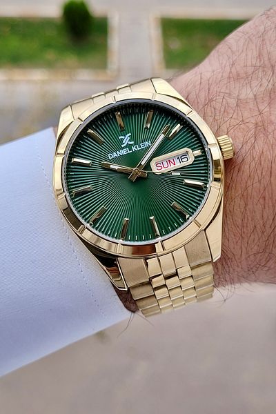 Daniel Klein Green Dial Men's Wristwatch with Gold Color Calendar and Day Function