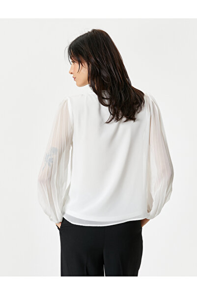 Koton Blůza s šifonovým rukávem, plisovaný s výstřihem, standardní střih