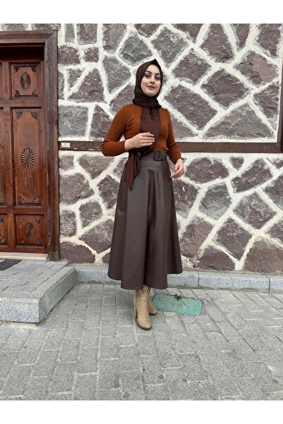 sümeyra Σετ 2 τεμαχίων με ζώνη και φόδρα για δερμάτινη φούστα και πουλόβερ