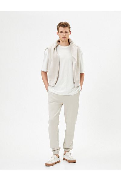 Koton Jogger Sweatpants με κορδόνι στη μέση με φερμουάρ και λεπτομερείς τσέπες