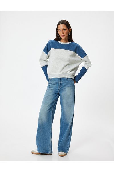 Koton Oversize mikina Color Block s výstřihem a zvýšeným zipem