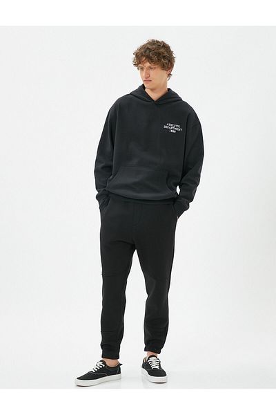 Koton 4wam40057mk 999 Schwarze Herren-Trainingshose aus Baumwolljersey