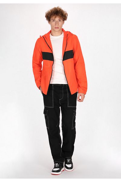 Mo JACKE