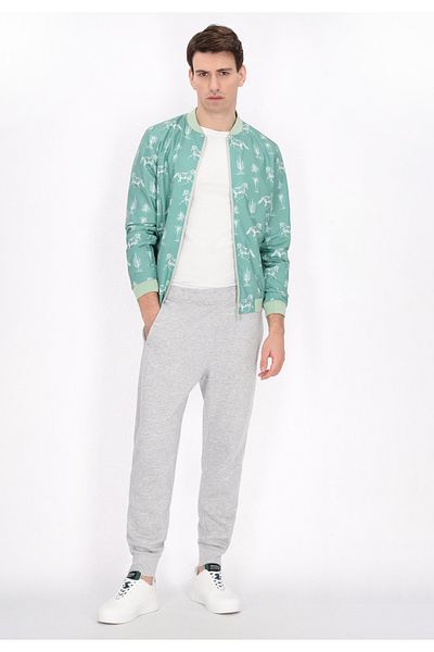 Mo Jacke