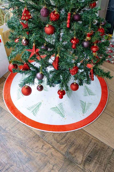 Aden Pine Tree Foot Carpet Cover, Christmas Tree Cover, Pine Pattern 80X80 cm Woven Base