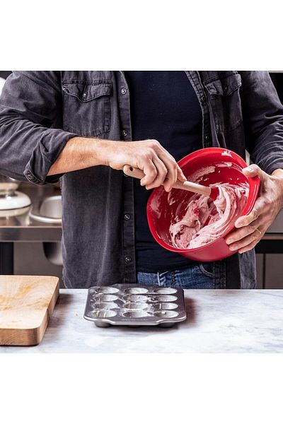 Kitchenaid قالب مافن صغير مكون من 12 قطعة