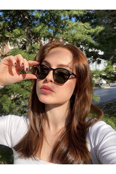 LUNOX Oval Black Polarized Sunglasses