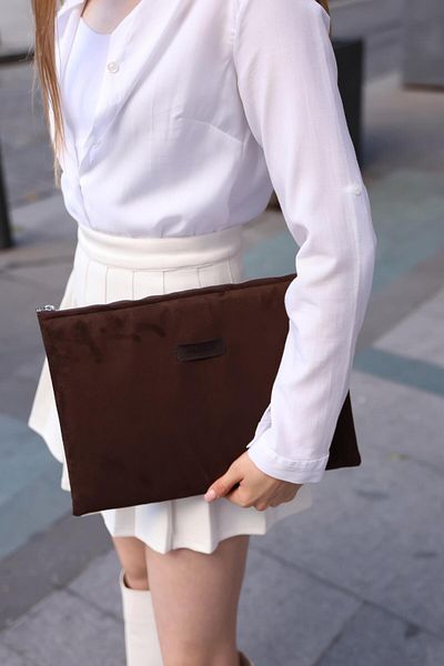 BAHELS Poșetă și geantă clutch din piele intoarsa maro amar pentru femei