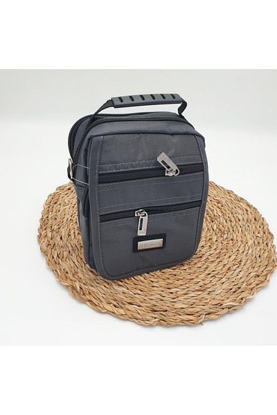 SEVENTEEN Horizontal Zipper Model Small Size Men's Handbag