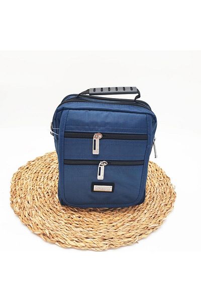 SEVENTEEN Horizontal Zipper Model Medium Size Men's Handbag