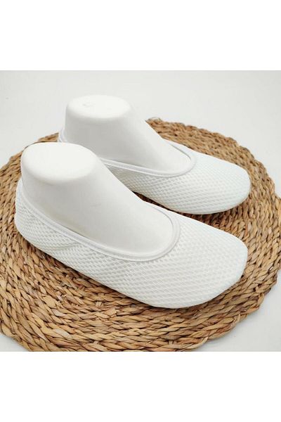 Sanalbolluk White Color Hajj and Umrah Ballerina Non-Slip Base