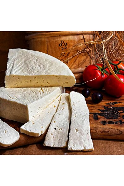Turut Şarküteri Kars Köy Tipi Yağlı Peynir 500 GR