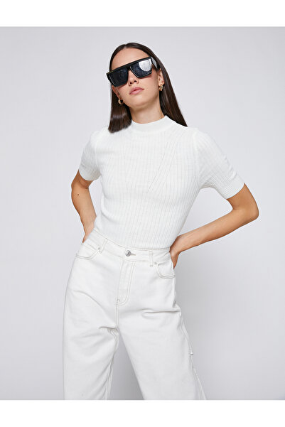 Koton Strickpullover mit hohem Kragen und kurzen Ärmeln aus Kaschmir mit Struktur