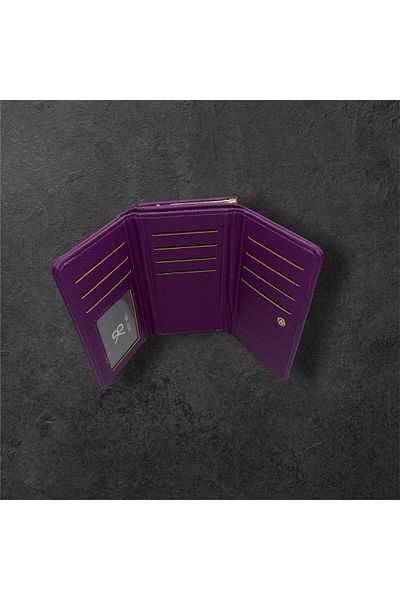 KRISTE BELL Scholarship Wallet