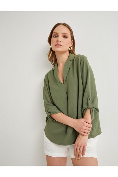 Koton Bluse mit V-Ausschnitt, halben Ärmeln, strukturiert, Standard-Passform