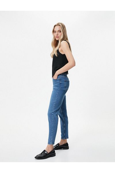 Koton Blugi slim cu talie înaltă, cu tăiere relaxată, cu picior scurt, din bumbac elastic - Mom Jean