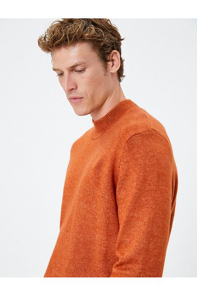 Koton Basic-Strickpullover mit halbem Rollkragen und schmalem Schnitt