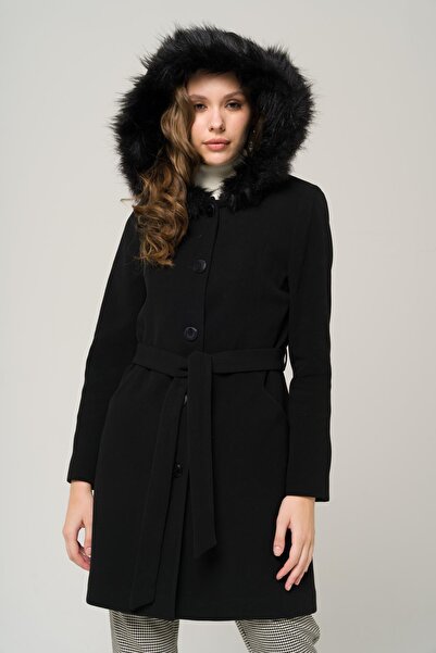 Olcay Kabát s kapucí a chlupatým páskem ČERNÝ 3986