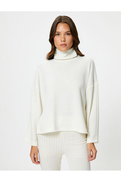 Koton Rollkragenpullover, weite Ärmel, schulterfrei