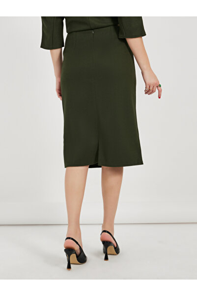 Styli Solid Midi Skirt with Zip Closure