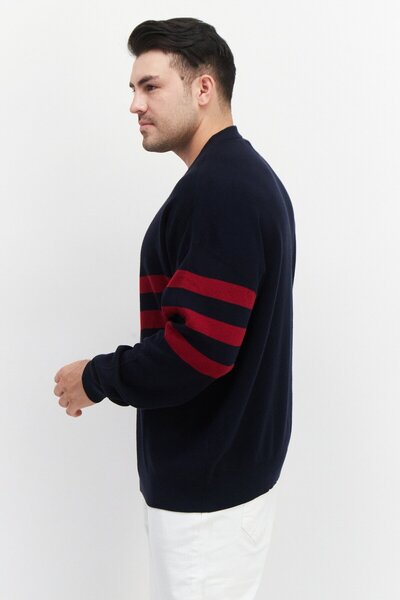 Perry Ellis Men Crew Neck Long Sleeve Colorblock Sweater, Navy