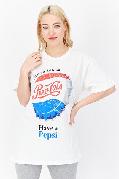 Pepsi تي شيرت نسائي كبير الحجم بطبعة جرافيكية وأكمام قصيرة ورقبة دائرية، مجمو...