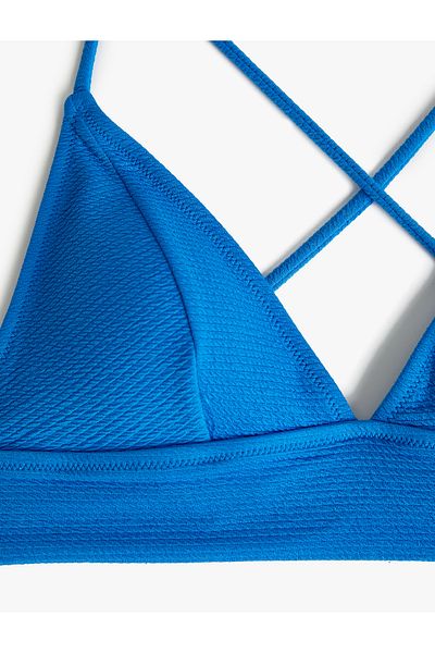 Koton Triangel-Bikinioberteil mit strukturierten, überkreuzten Trägern