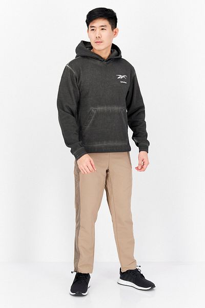 Reebok Men Sportswear Fit Long Sleeve Outdoor Sweatshirt, Washed Black