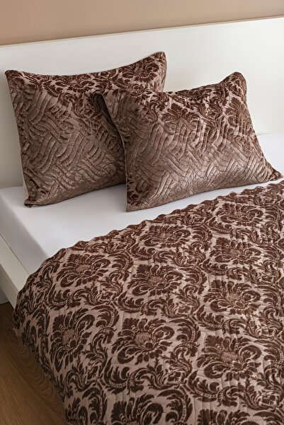 West Home Double Bedspread - Two Pillowcases 240X260